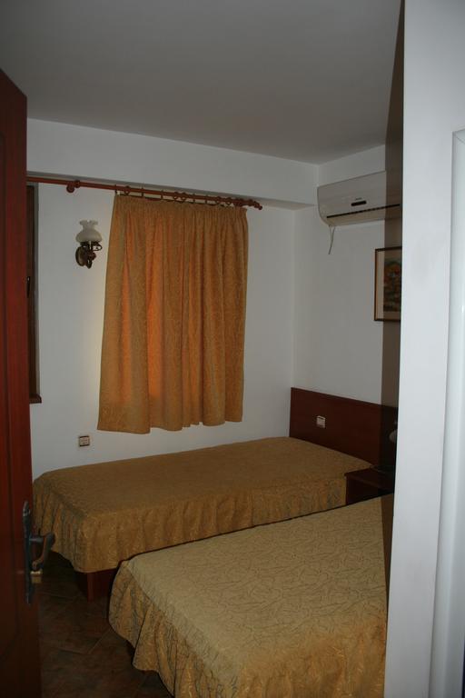 Hotel Todorova House Zlatograd Exterior foto